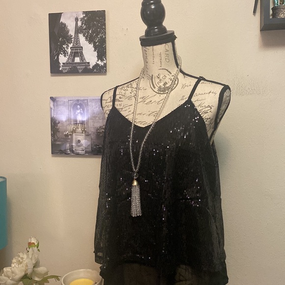 Black sequin tank top NWOT - Picture 4 of 9